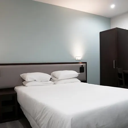 Hotell Aero 3*
